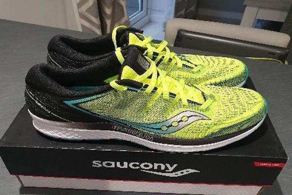 saucony light stability running shoe