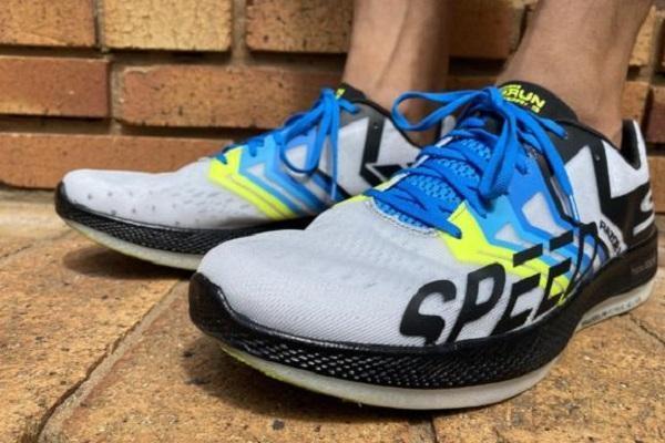 skechers burst running shoes review