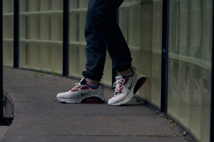 Air max 200 grey hot sale red