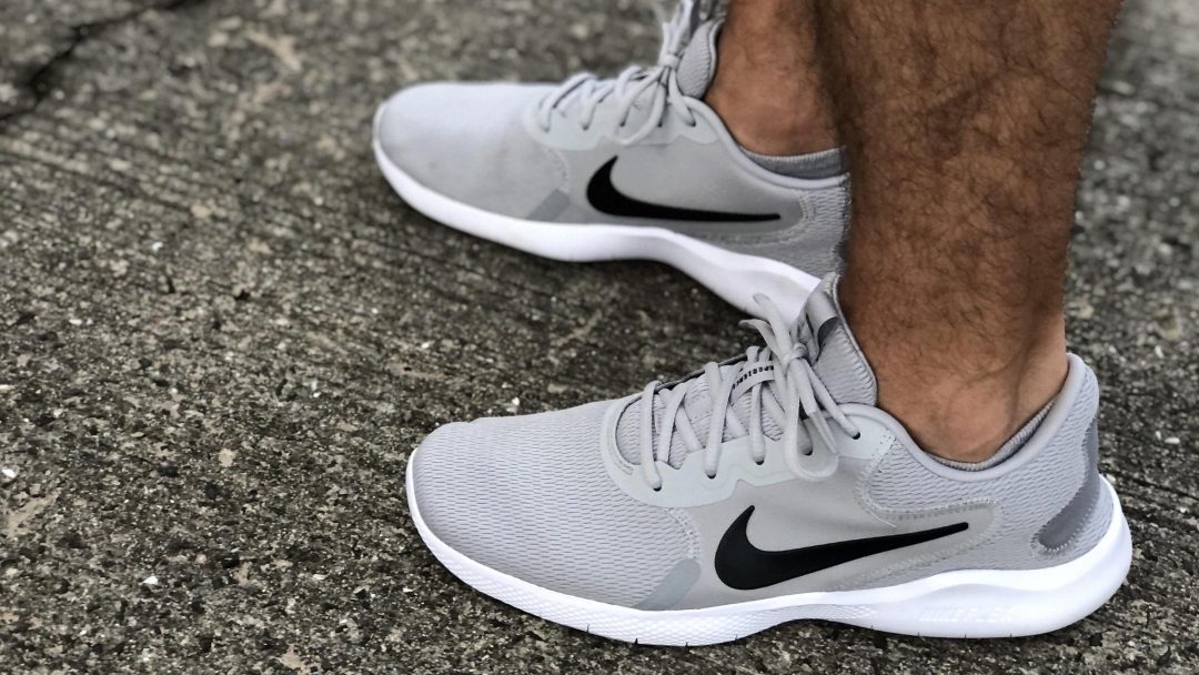 lightest nike running shoe