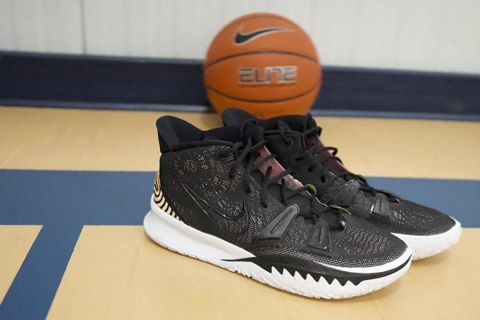kyrie basketball shoes review