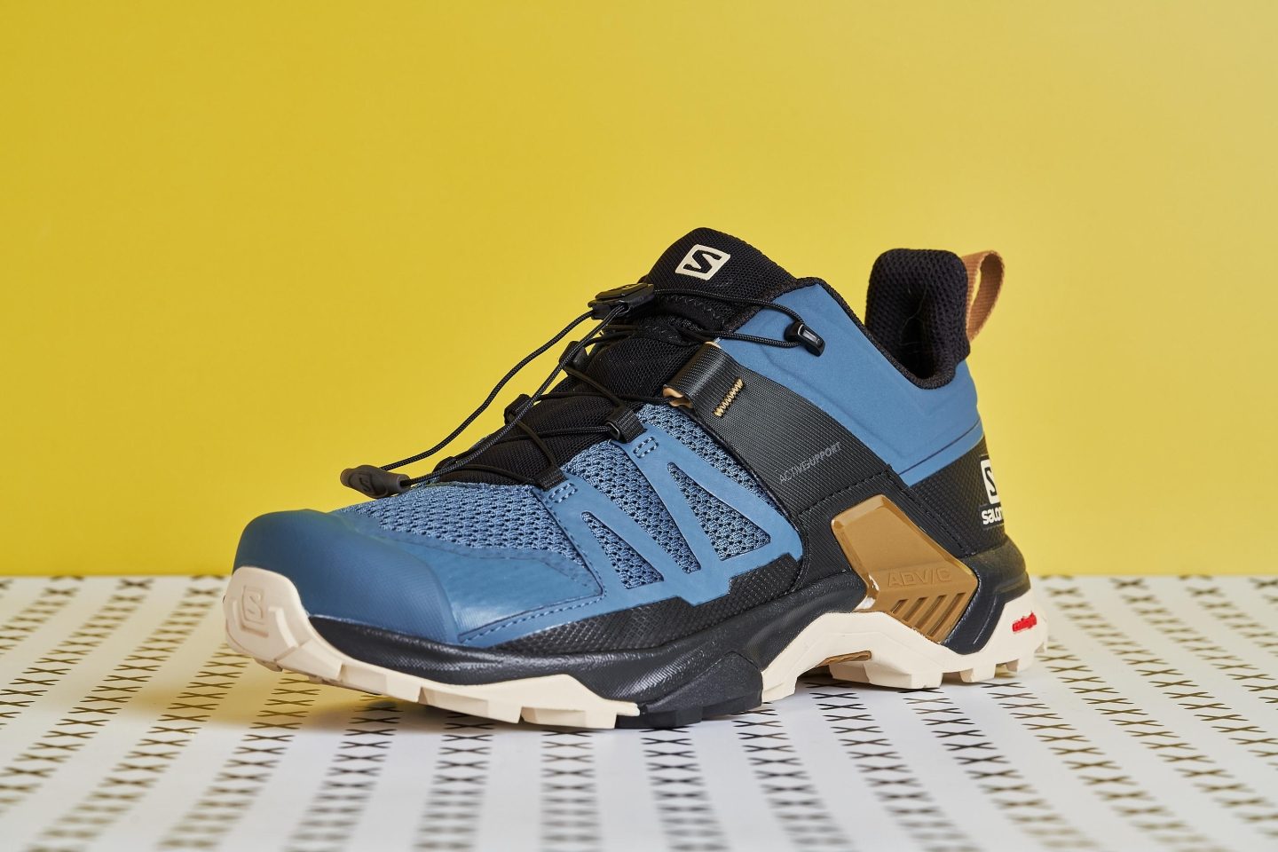 Cut in half: Salomon X Ultra 4 Review | RunRepeat