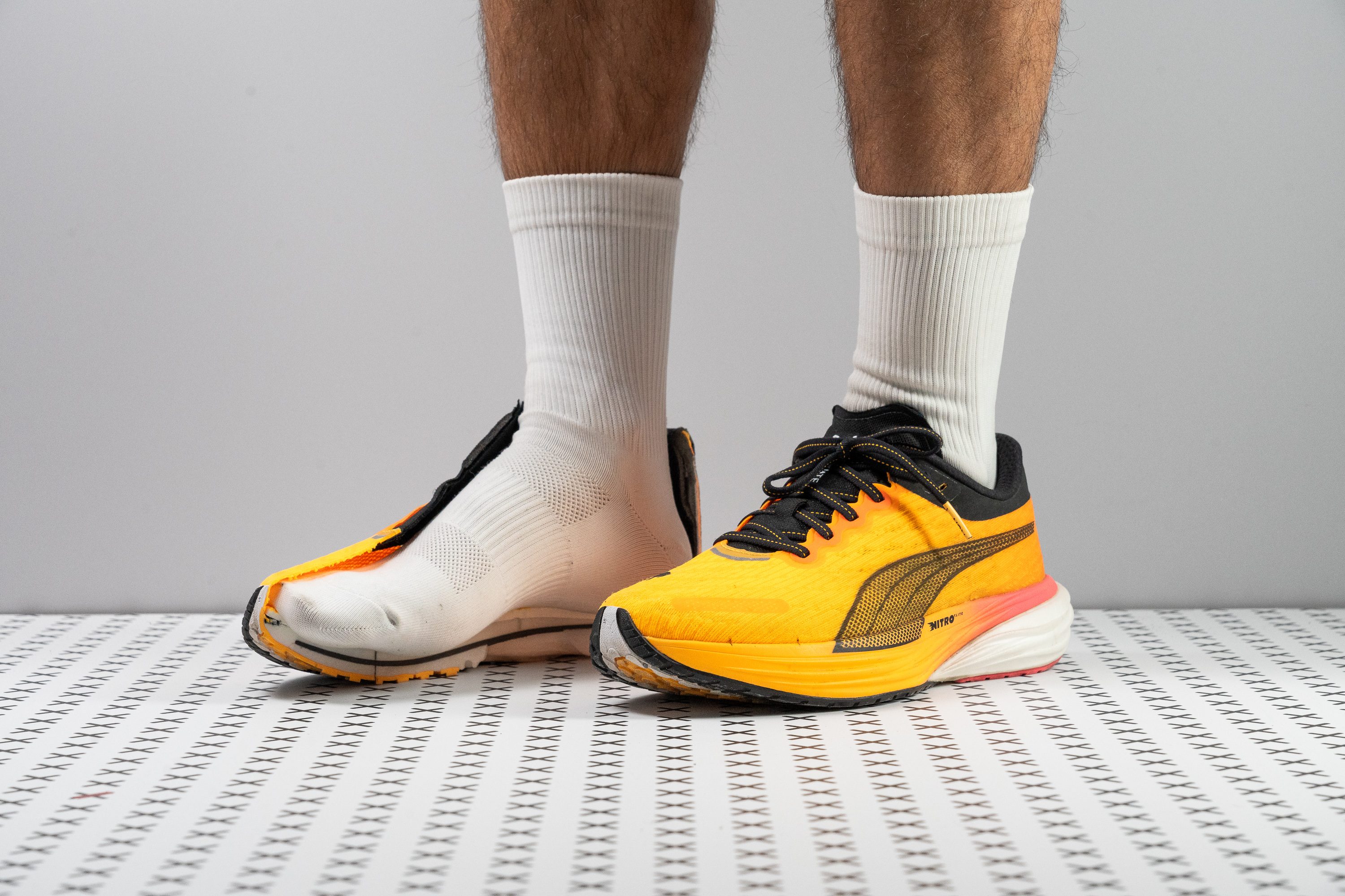 Puma Deviate Nitro 2 Mens Running Shoes - Yellow – Start Fitness