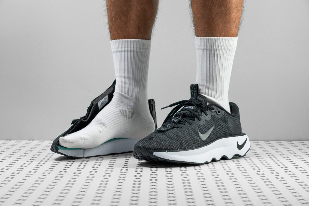 mens cushioned walking shoes
