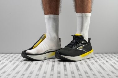Brooks Launch 12