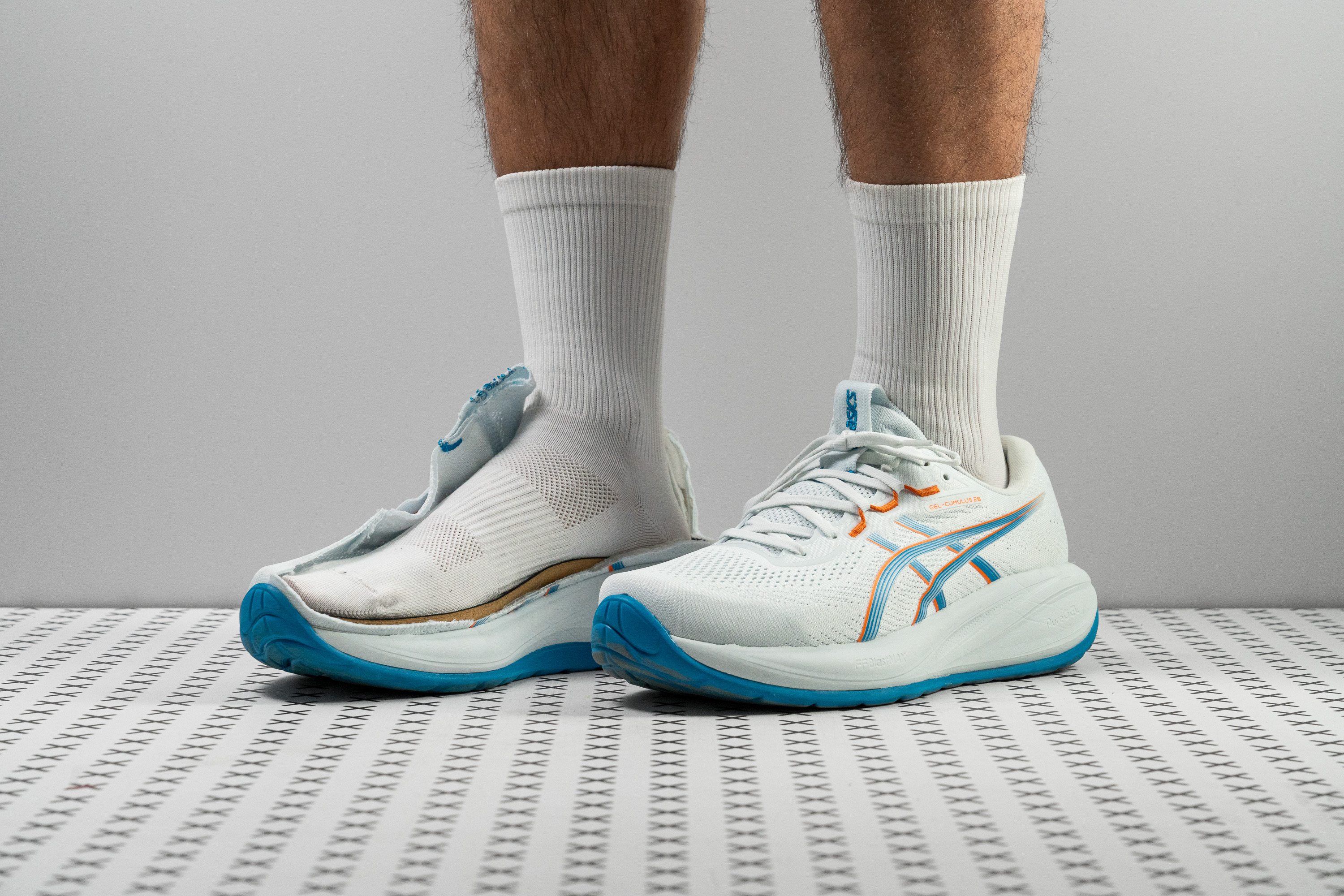 ASICS Gel Cumulus 28 hero