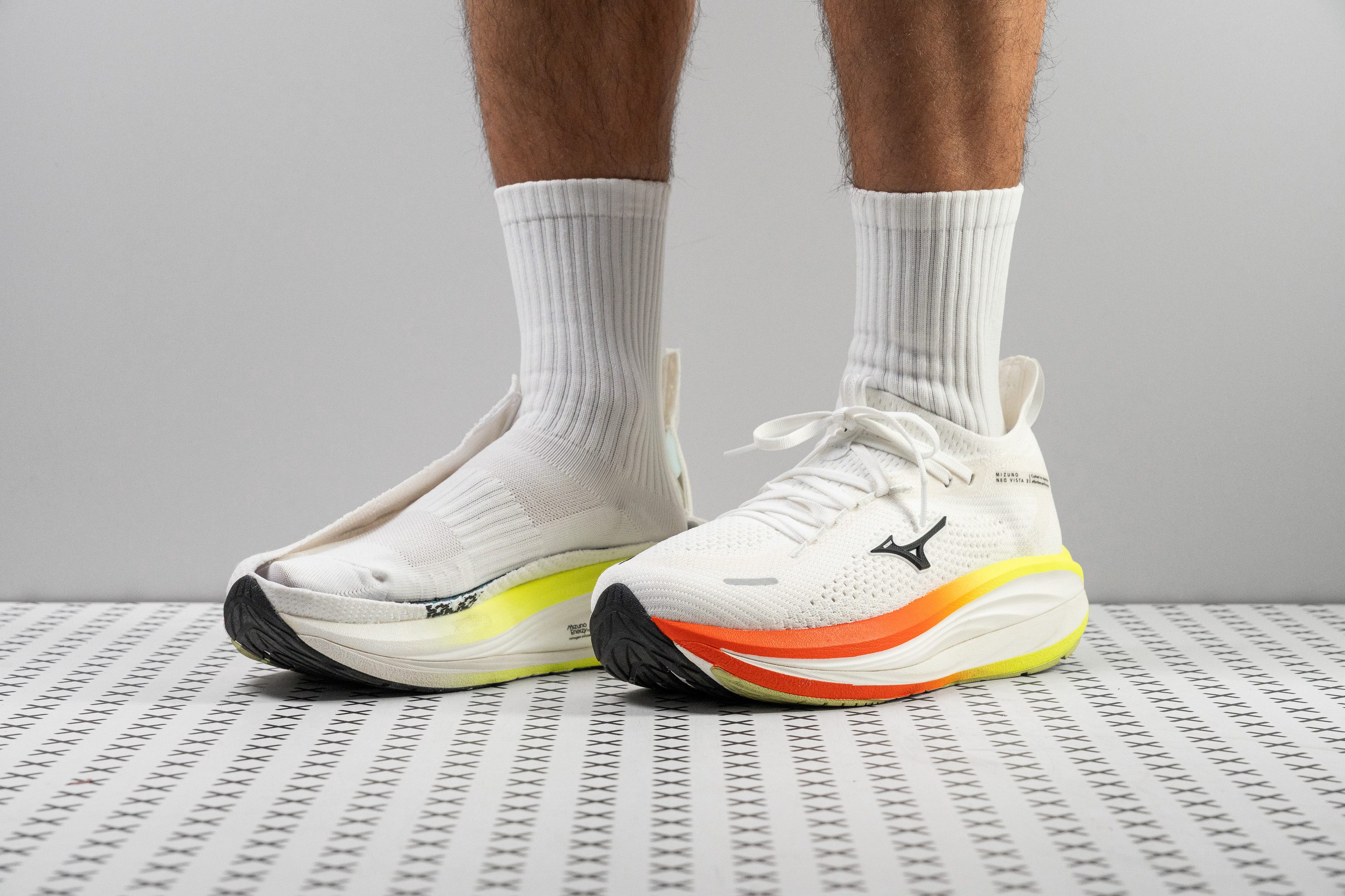 Mizuno Neo Vista 3