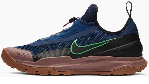 nike hiking waterproof shoes