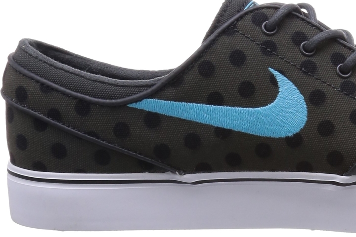 zoom stefan janoski canvas