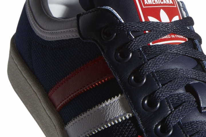 Adidas Americana Low Features4