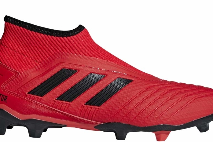 Adidas Predator 19.3 Laceless Firm Ground offers a secure fit 