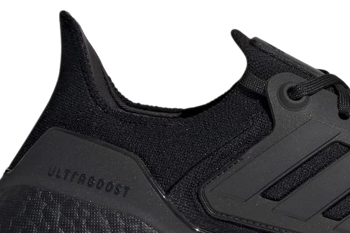Adidas Ultraboost 22 slip-on