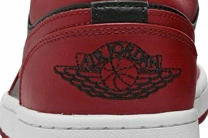 Air Jordan 1 Low heel