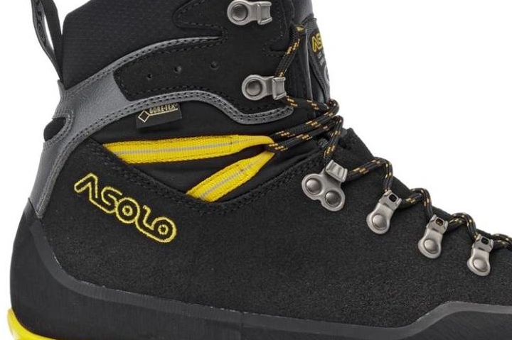 Asolo Piolet GV Breathable, waterproof and modestly insulated 