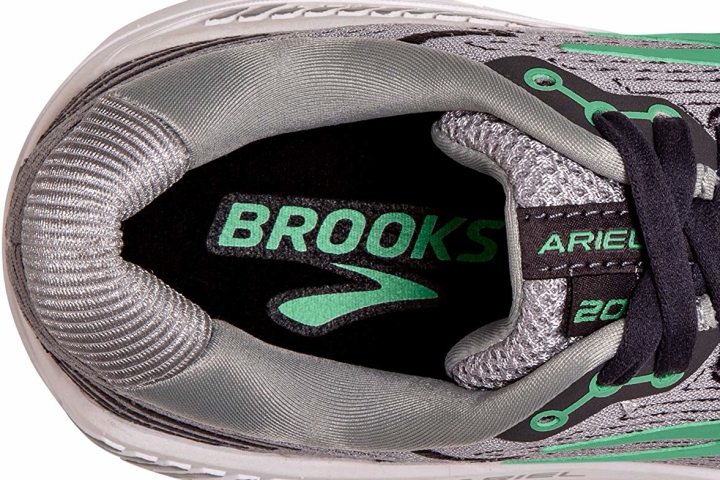 Brooks Ariel 20 heel collar