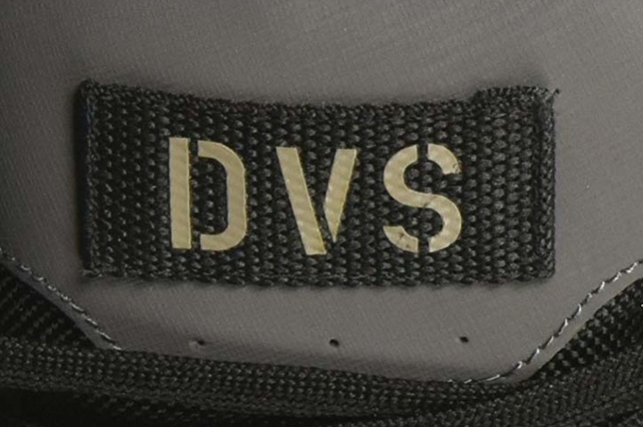 DVS Militia Boot Logo