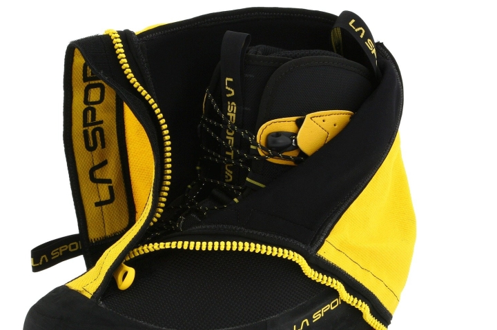 La Sportiva Olympus Mons EVO Delivers thermal insulation and comfort