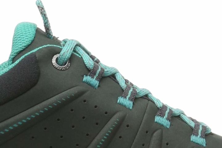 Mammut Convey Low GTX lacing system