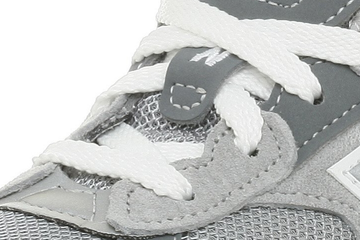 New Balance 992 laces