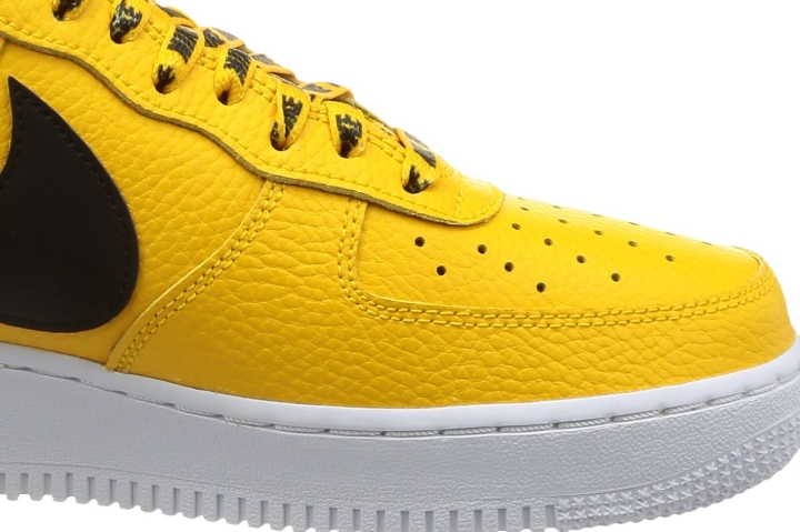 Nike Air Force 1 07 LV8 front
