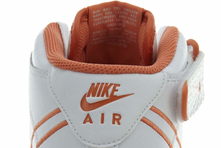 Nike Air Force 1 Mid heel logo