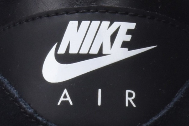 Nike Air Max Nostalgic Logo