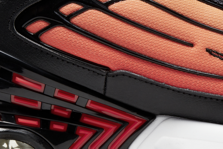Nike Air Max Plus III builda