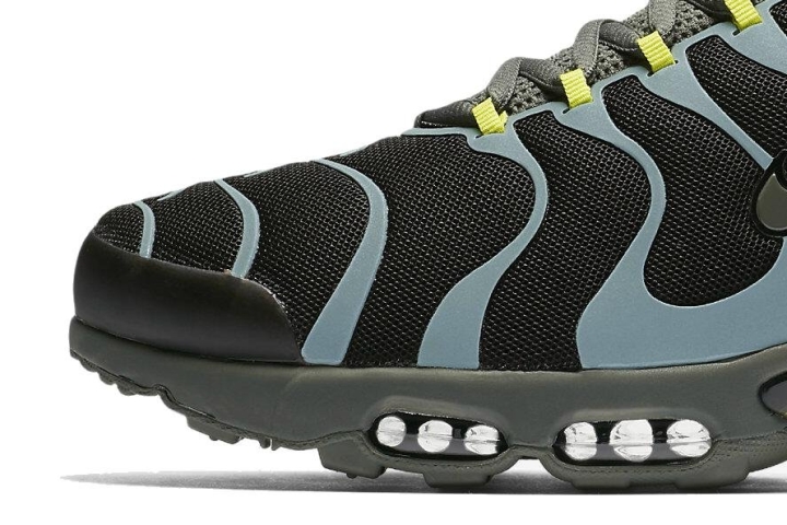 كوساين Nike Air Max Plus TN Ultra sneakers in grey (only $125) | RunRepeat كوساين