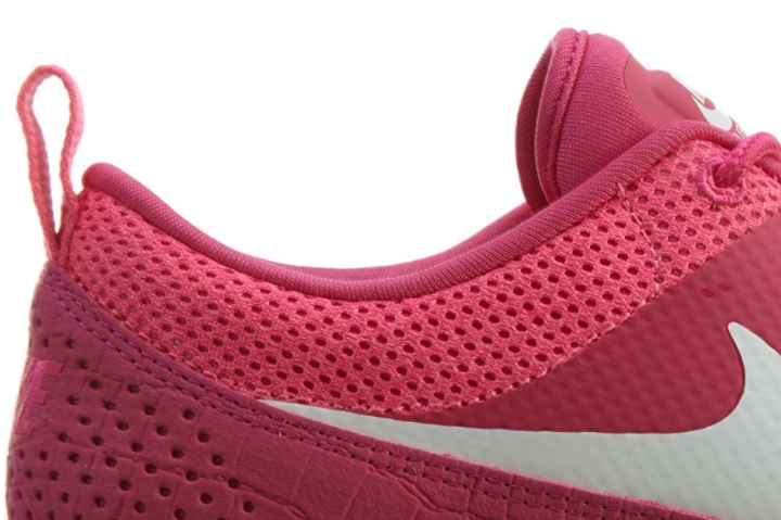 Nike Air Max Thea sneakers | RunRepeat شوز احمر