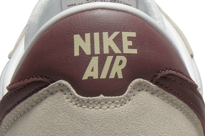 Nike Air Pegasus 83 heel tab logo