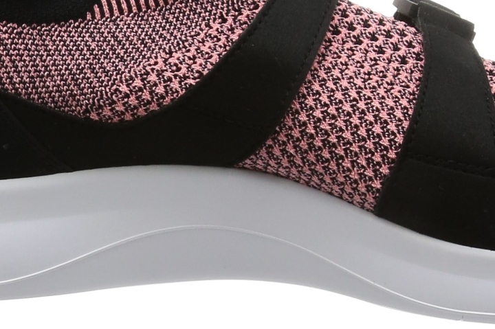 templado Meyella Brillante Nike Air Sockracer Flyknit sneakers in 6 colors (only $75) | RunRepeat