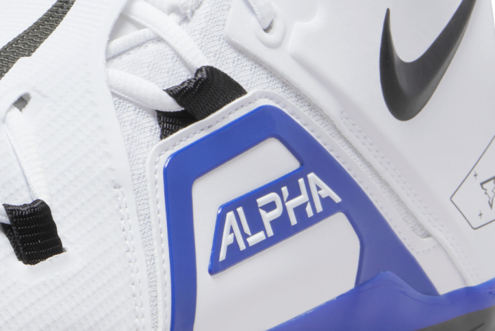 Nike Alpha Menace Pro 3 overall
