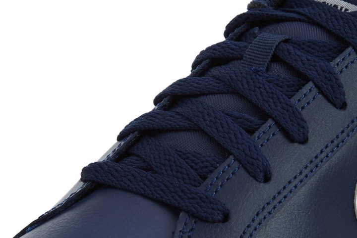 Nike Court Royale cotton laces