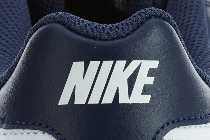 Nike Court Royale heel tab