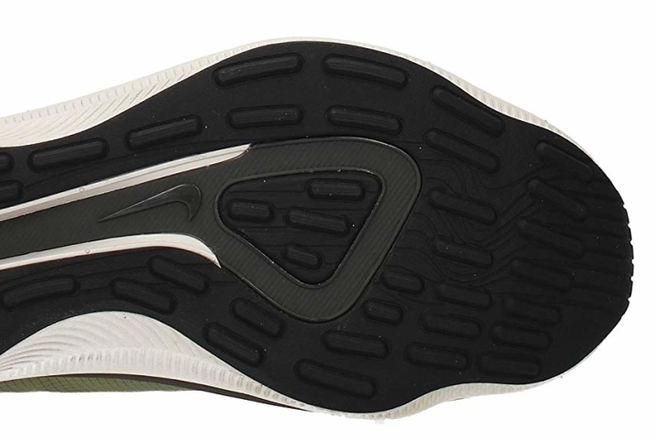 Nike EXP-X14 SE sneakers in colors RunRepeat