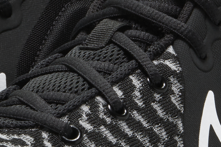 Nike KD Trey 5 VIII laces