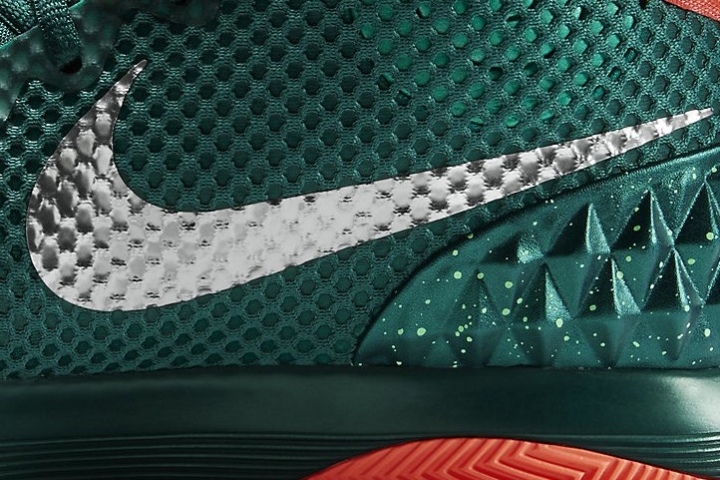 Nike Kyrie 1 Logo1