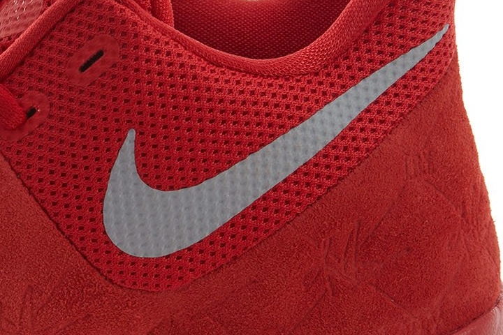 Nike Kyrie 3 logo