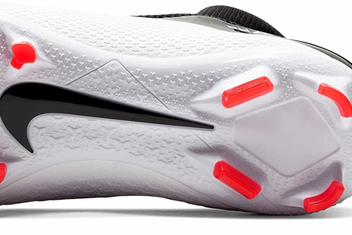 Nike Phantom Vision 2 Pro Dynamic Fit Firm Ground outsole