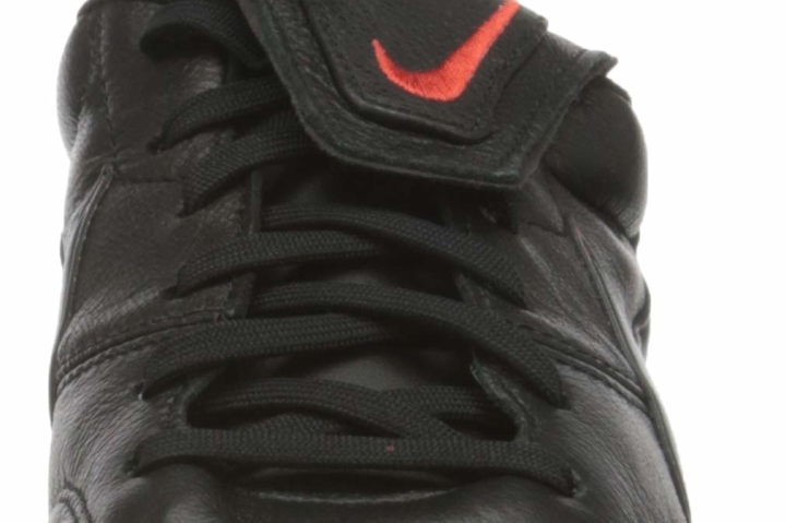 Nike Premier II FG front laces