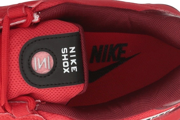 Nike Shox NZ label