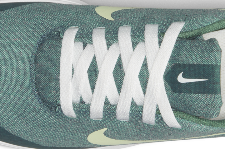 Nike Victory G Lite lace-up design