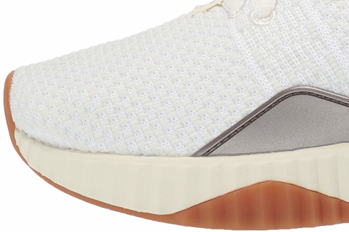 Puma Defy Luxe forefoot cushioning