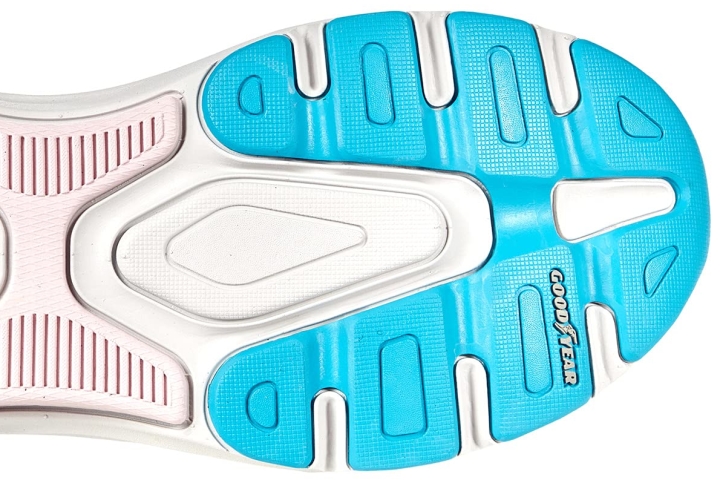 Skechers Max Cushioning Arch Fit Outsole