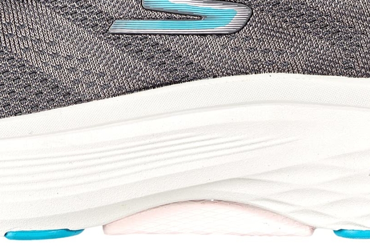 Skechers Max Cushioning Arch Fit Support