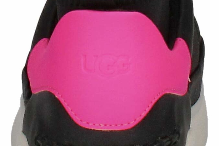 UGG Neutra Sneaker Logo