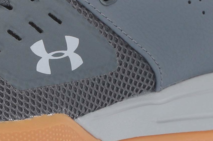 Under Armour Charged Ultimate 3.0 Logo1
