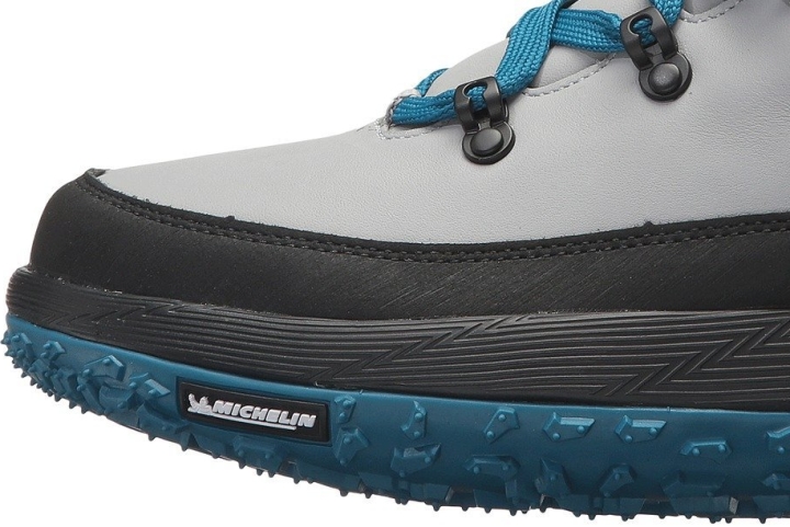 Under Armour Fat Tire forefoot