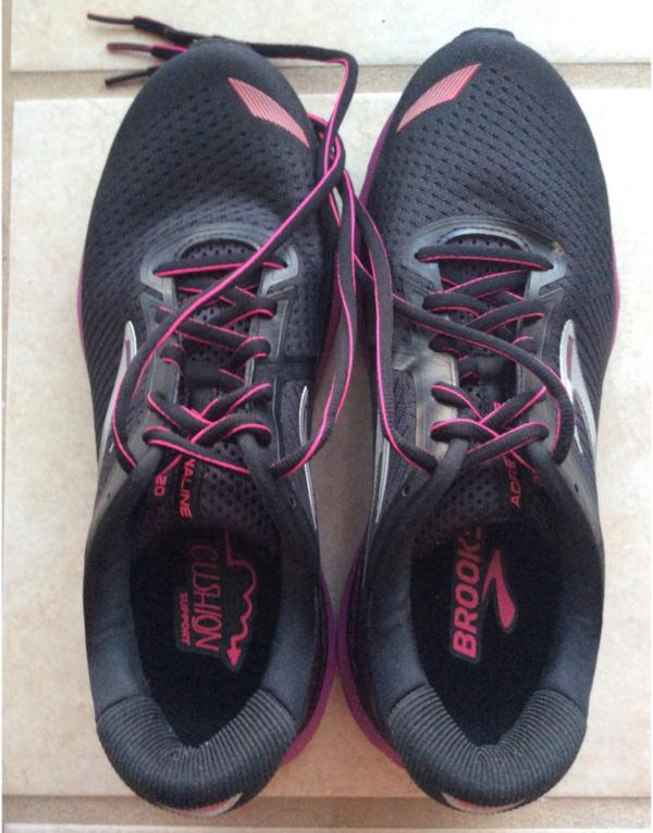 brooks adrenaline gts 20 purple