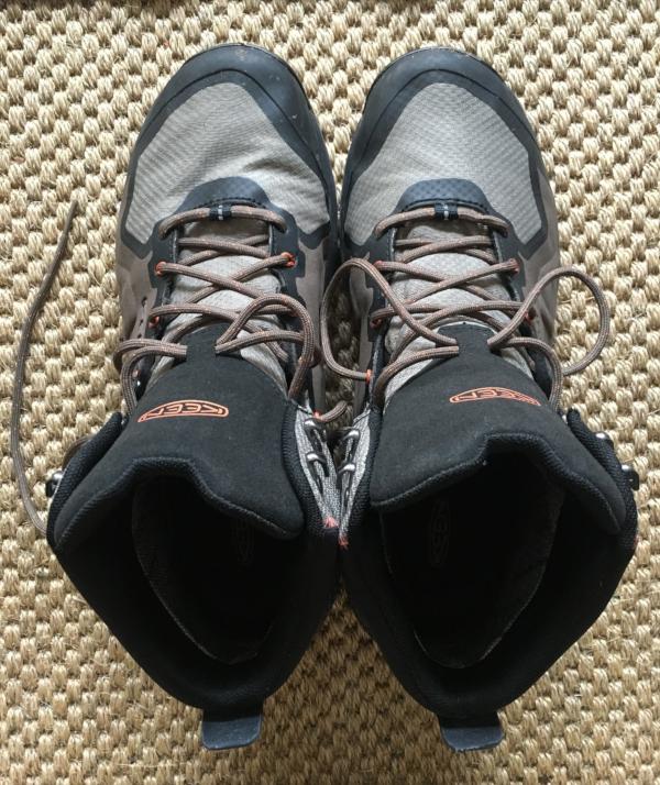 keen explore mid waterproof walking boots